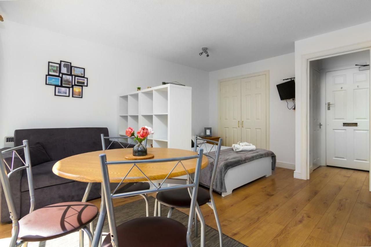 Smart Deluxe Studio Apartment, City And Canary Wharf Connected! Londres Exterior foto